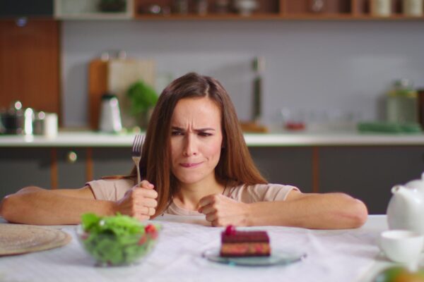 Dietă începută luni și abandonată vineri: cum alegi schimbări sustenabile