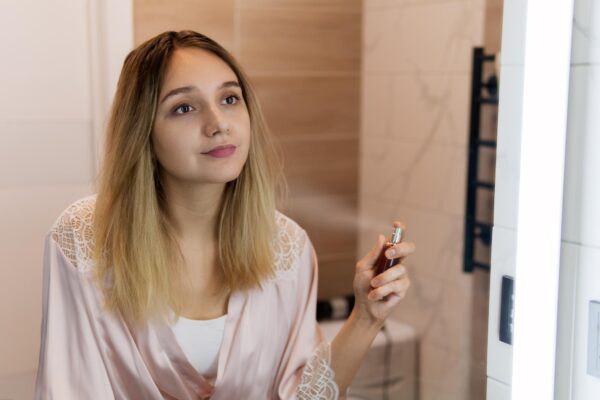 Parfumuri de zi cu zi: cum alegi o aromă pe care o porți cu plăcere